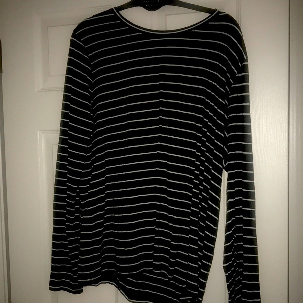 Long Sleeve Black and White Striped Shirt